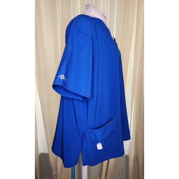 Carhartt Force Scrubs Top Modern Fit Blue Patch Logo Performance Size 2X NWOT - Picture 4 of 6